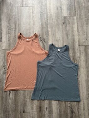 Old Navy Tank Tops in Rust and Slate Blue - Set of 2